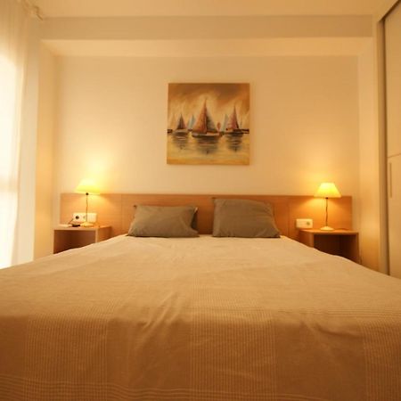 Apartamento En Vera A 300 M De La Playa, Con Patio Y Salida Directa A Calle Exterior photo