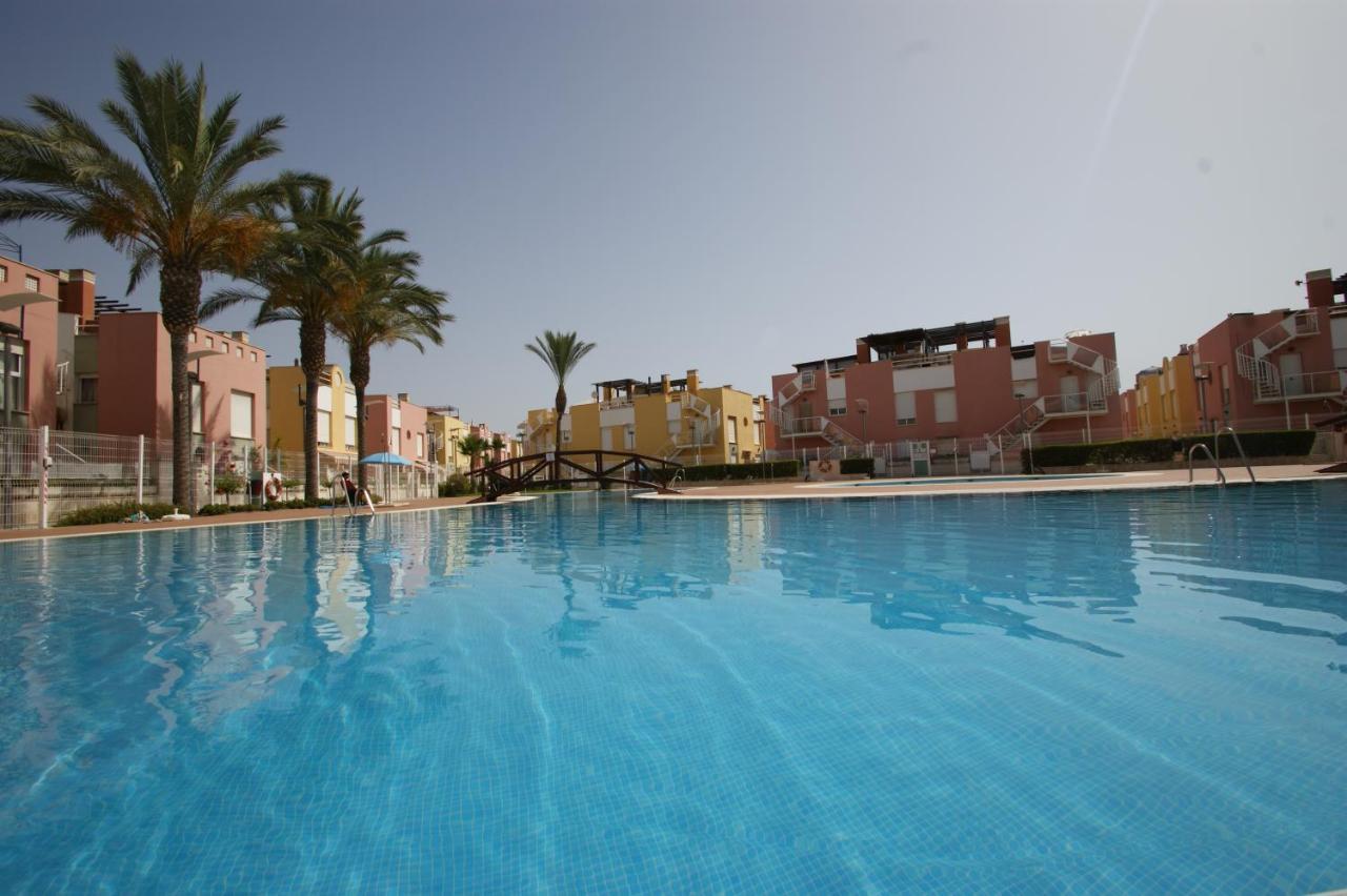 Apartamento En Vera A 300 M De La Playa, Con Patio Y Salida Directa A Calle Exterior photo